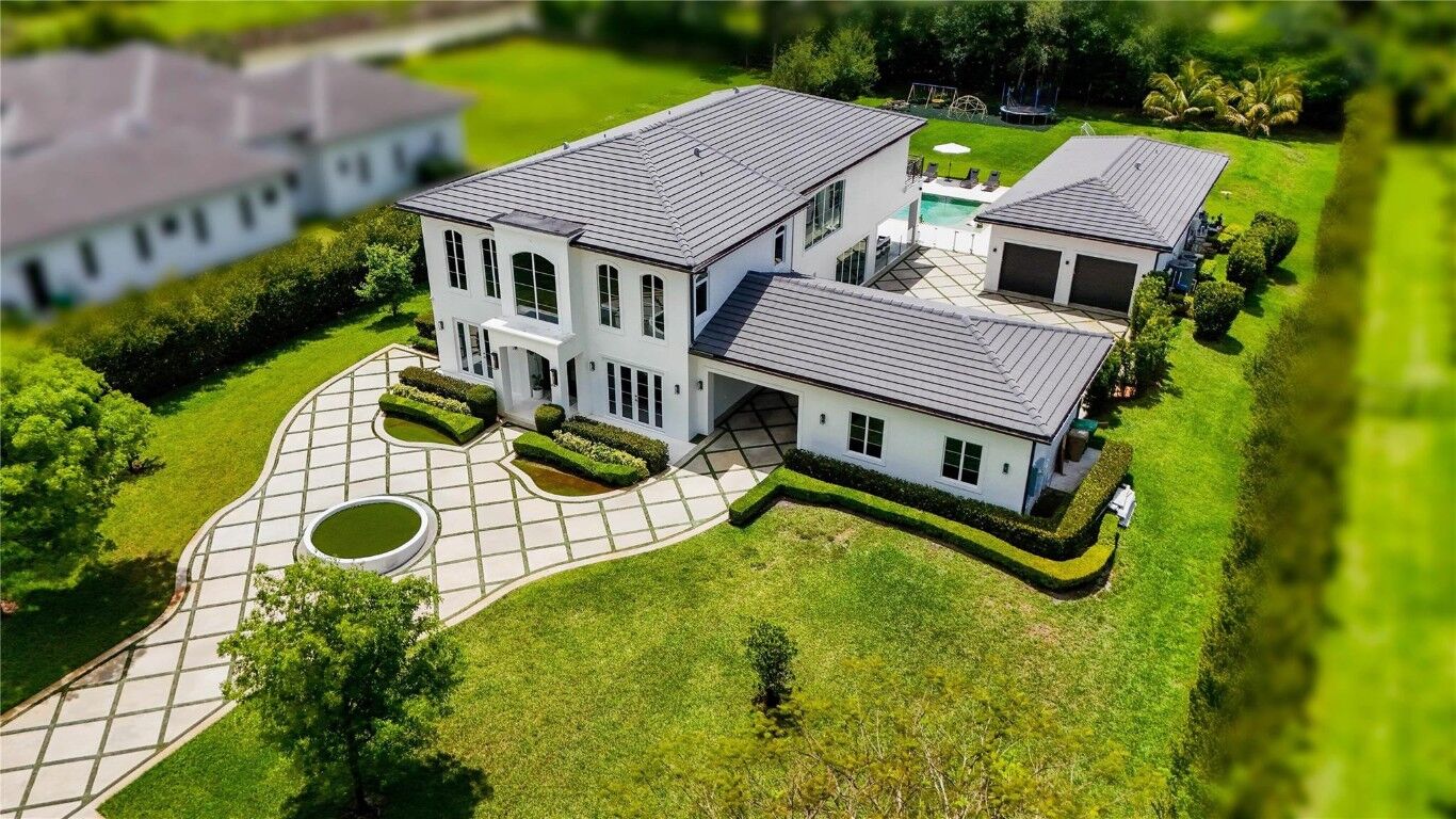 Property Photo:  13640 Pine Meadow Court  FL 33325 