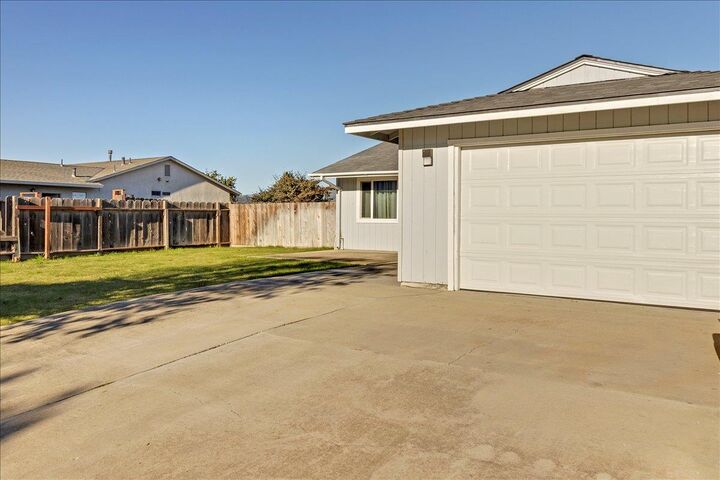 Property Photo: 960 Elko Street CA 93926