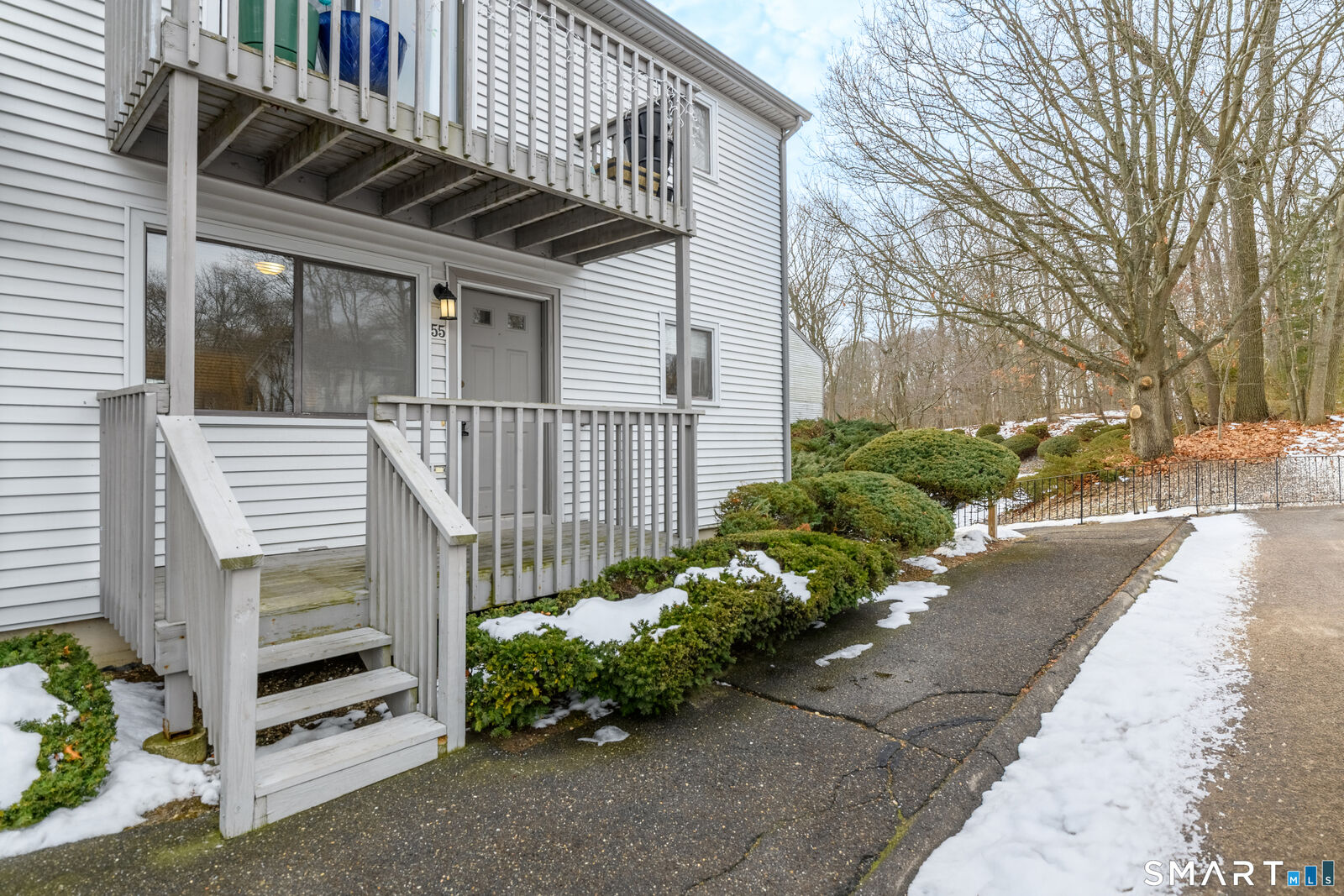 Property Photo:  330 Savin Avenue Apt 55  CT 06516 