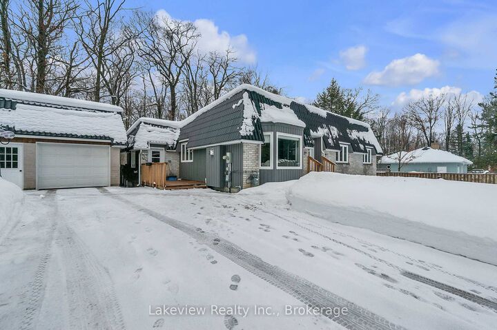 Property Photo: 3914 Rosemary Lane W ON L9S 2L6
