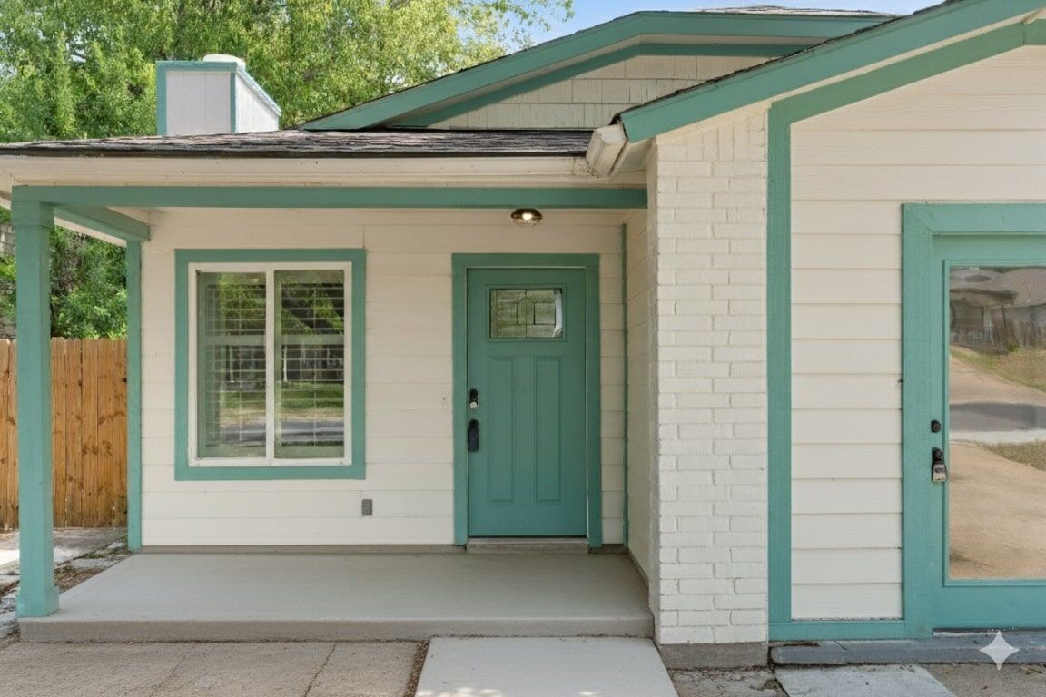 Property Photo:  6807 Trendal Lane  TX 78744 