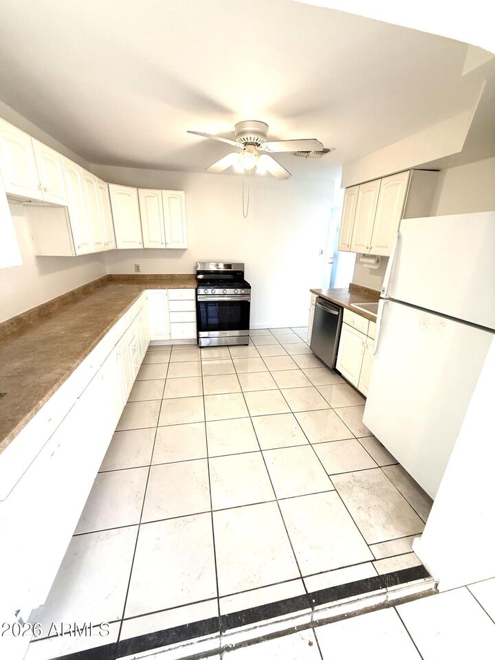 Property Photo:  2834 N 71st Place  AZ 85257 