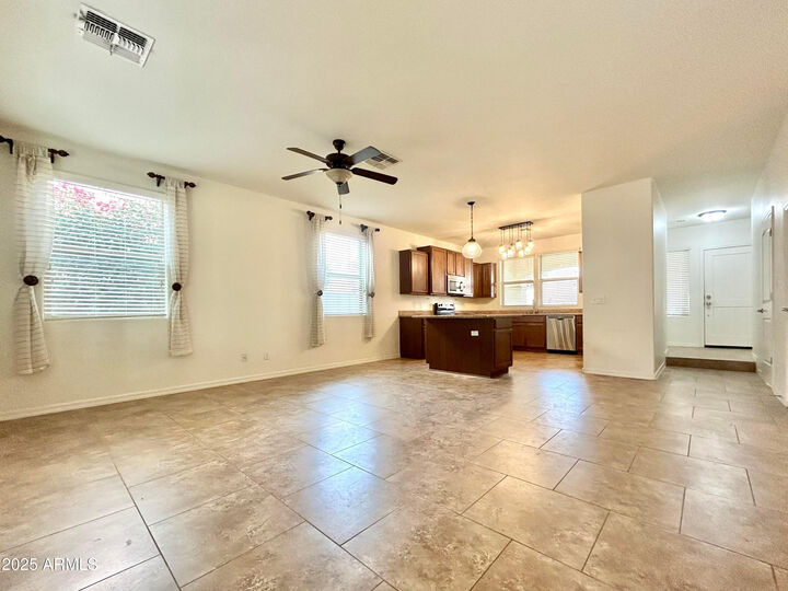 Property Photo:  1418 S Jessica Lane  AZ 85281 