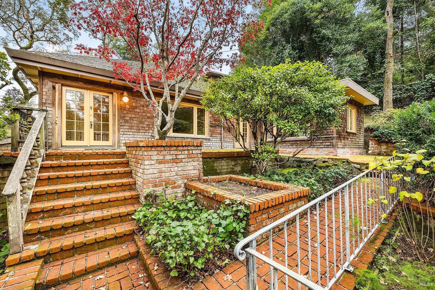 Property Photo:  101 Laurel Grove Avenue  CA 94904 