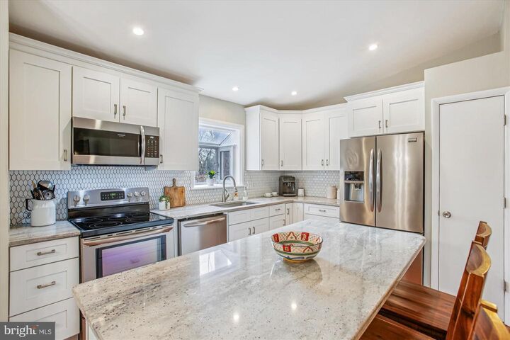 Property Photo:  8443 Porter Lane  VA 22308 