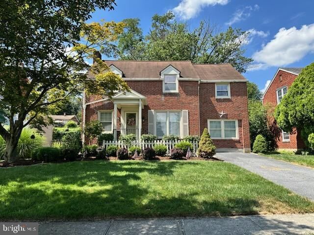 Property Photo:  418 Poplar Avenue  PA 17070 