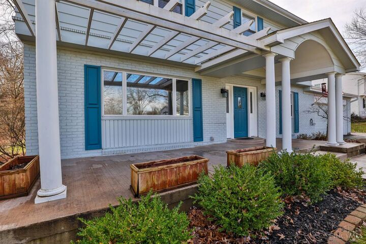 Property Photo:  10184 Lochcrest Drive  OH 45231 