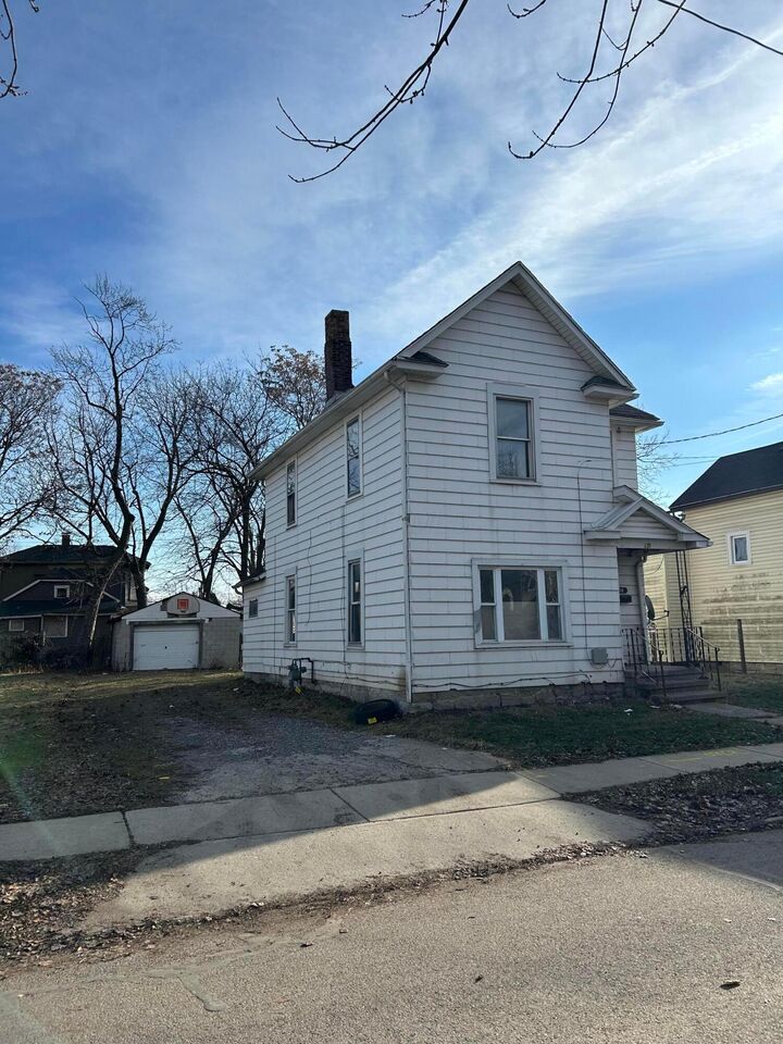 Property Photo: 138 Carhart Street OH 43302