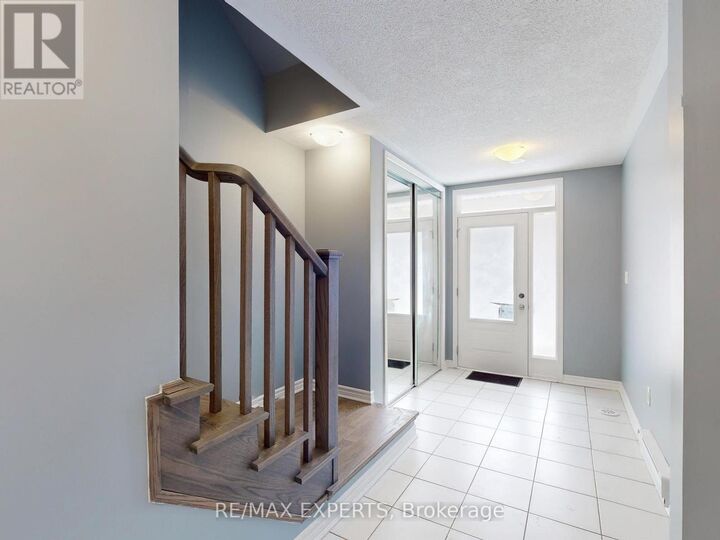 Photo de la propriété:  78 Melmar Street  ON L7A 5K8 