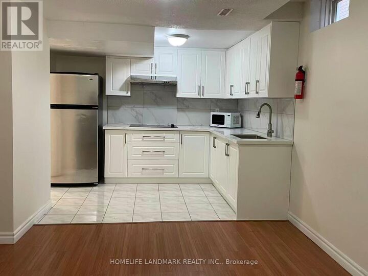 Property Photo: 73 Ketchum Crescent ON L3S 3G3