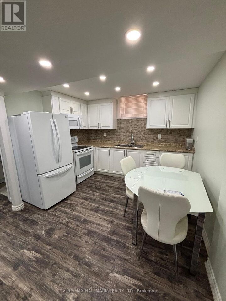 Property Photo:  5451 Richmeadow Mews  ON L4Z 3T5 