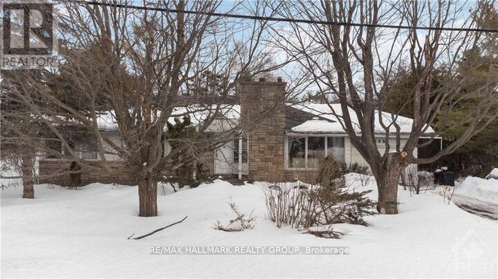 Property Photo: 999 Laporte Street ON K1J 7B2