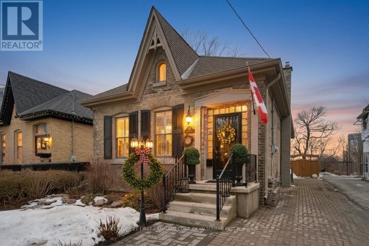 Property Photo:  51 Craig Street  ON N6C 1E9 