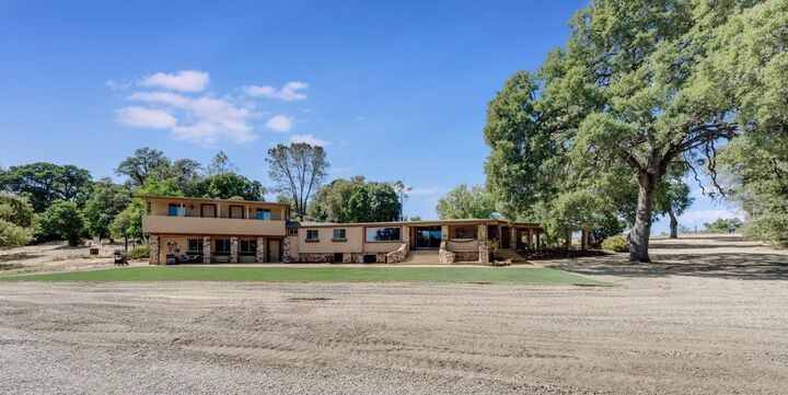 Property Photo:  4600 El Caminito Rd  CA 95682 