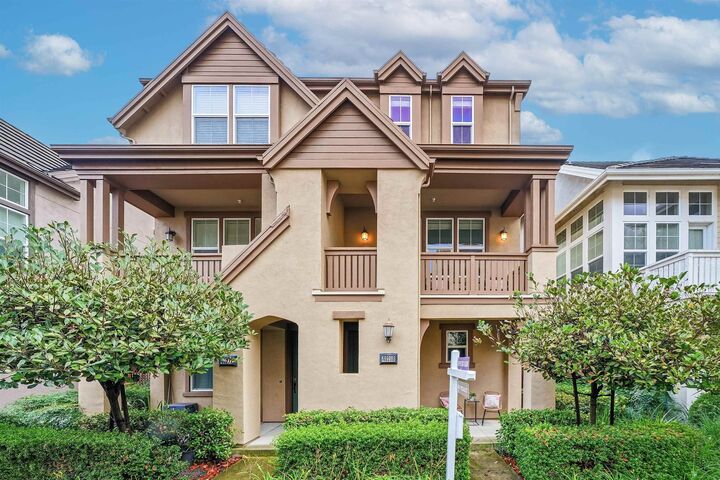 Property Photo:  40268 Bonica Rose Ter  CA 94538 