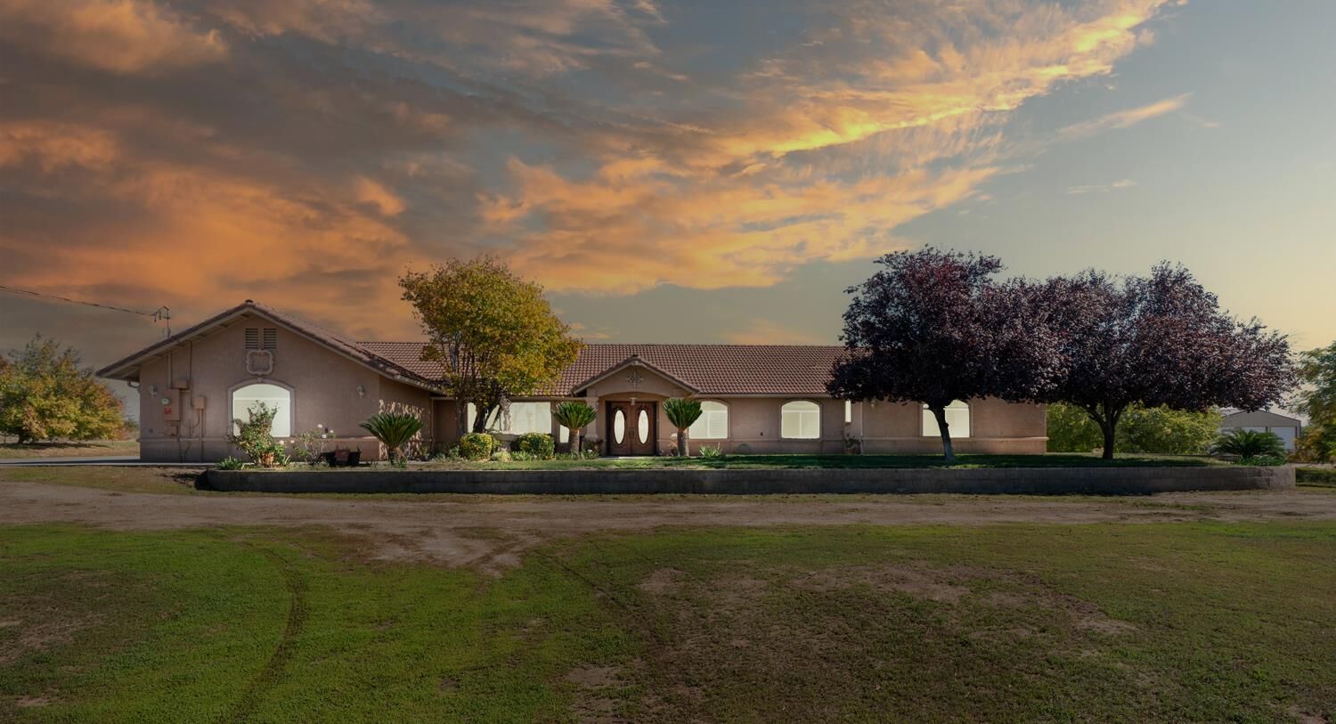 Property Photo:  16861 Paula Road  CA 93636 