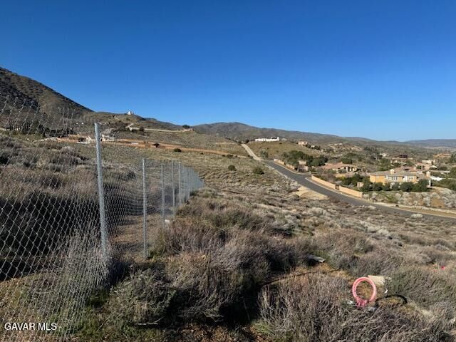 Property Photo:  514 W Vic/ Lakeview Drive  CA 93551 