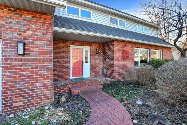 Property Photo:  2910 E Winston Street  IN 47401 