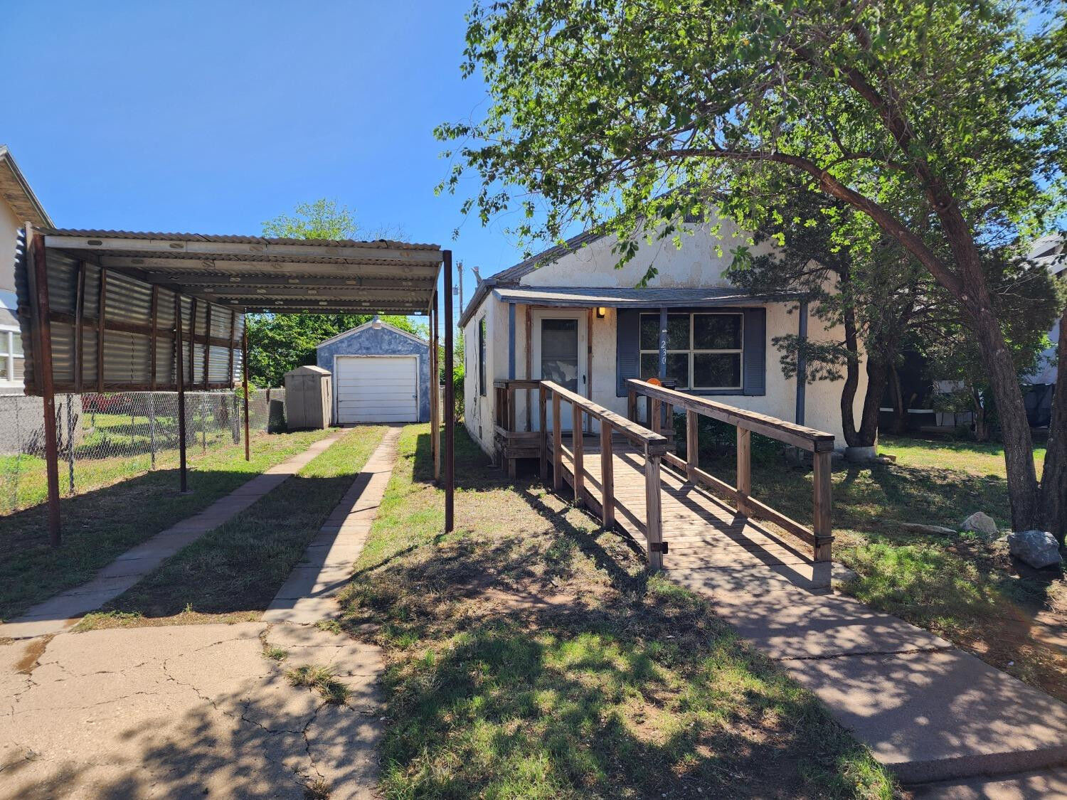 Property Photo:  230 S 11th Street  TX 79364 
