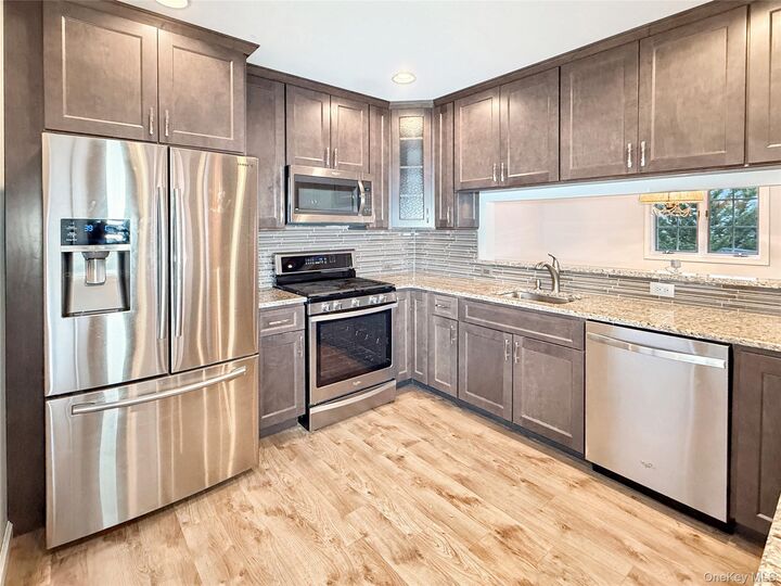 Property Photo:  18 Grove Street  NY 12528 