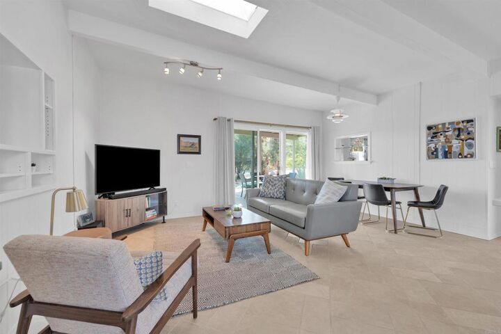 Property Photo:  427 Sun And Shadows Drive  CA 92004 