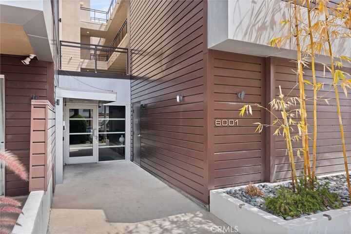 Property Photo:  6001 Carlton Way 102  CA 90028 