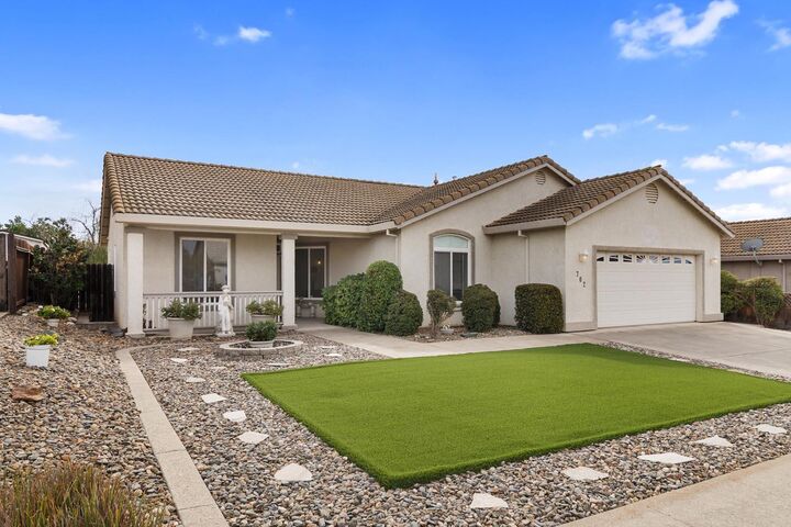 Property Photo:  702 Pleasant Valley Drive  CA 95640 