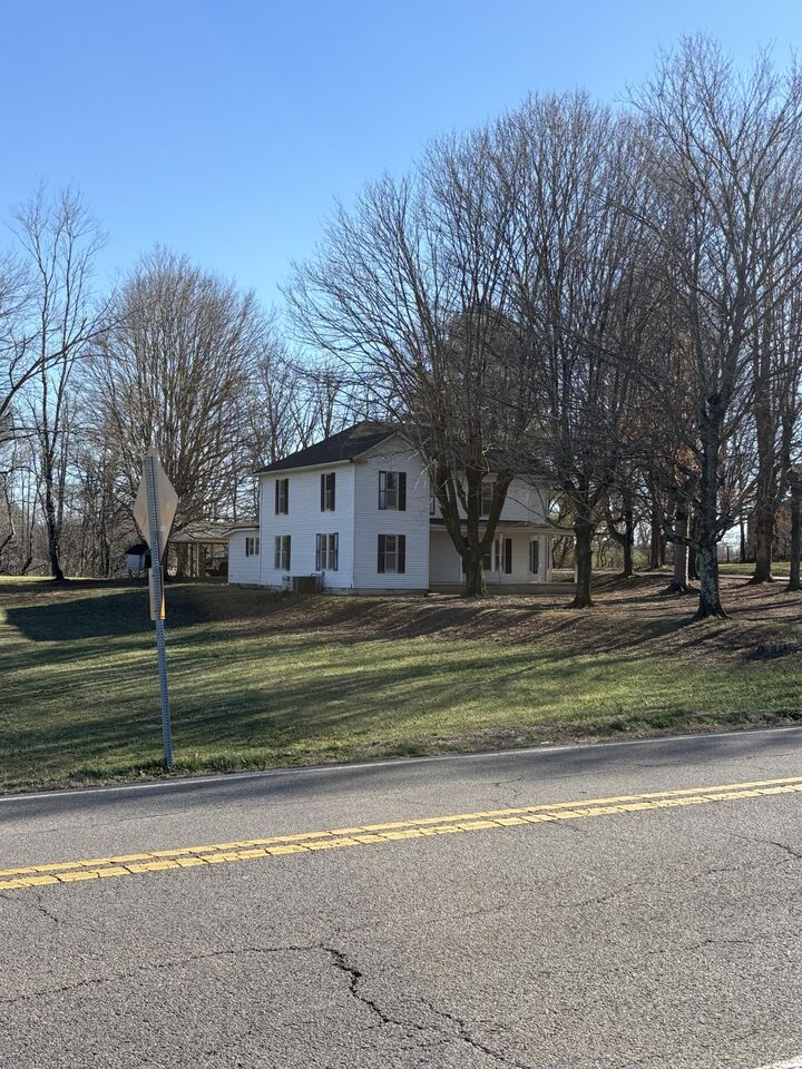 Property Photo:  328 Lafayette Rd  TN 37150 