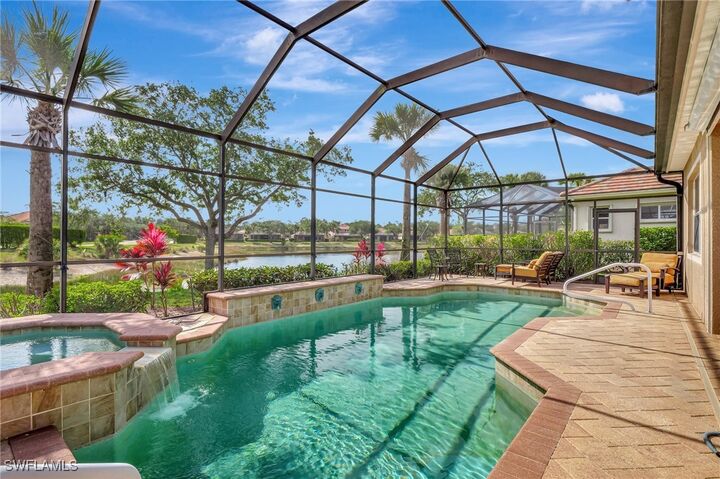 Property Photo:  7903 Founders Circle  FL 34104 