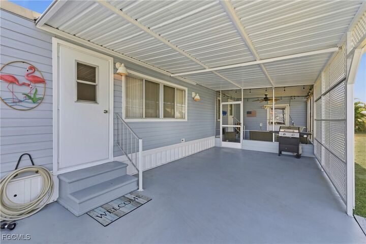 Property Photo:  400 Twig Court S  FL 33917 