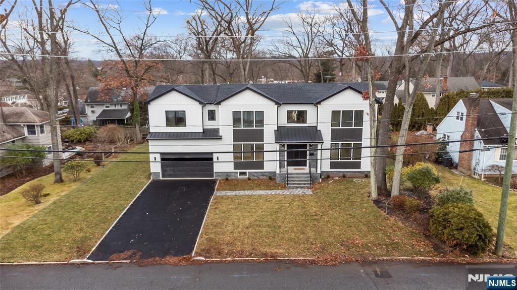 Property Photo:  508 Mountain Avenue  NJ 07676 