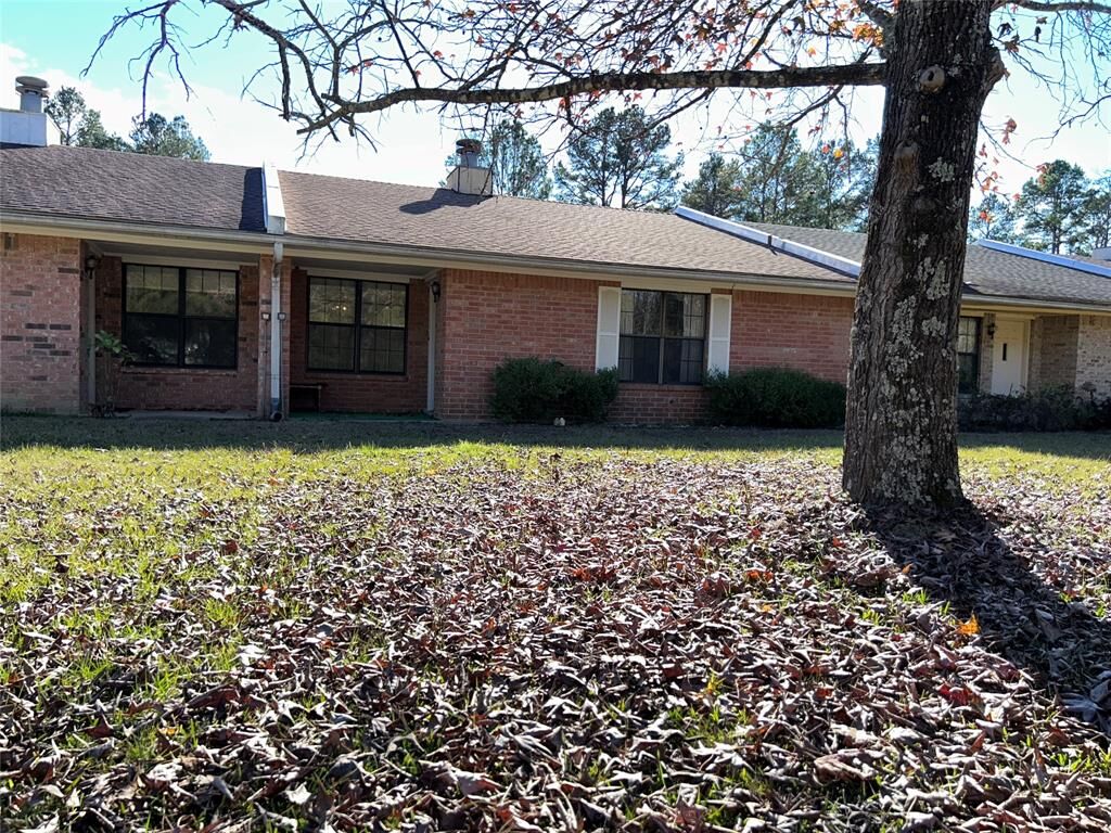 Property Photo:  1015 E Broad 3  TX 75773 