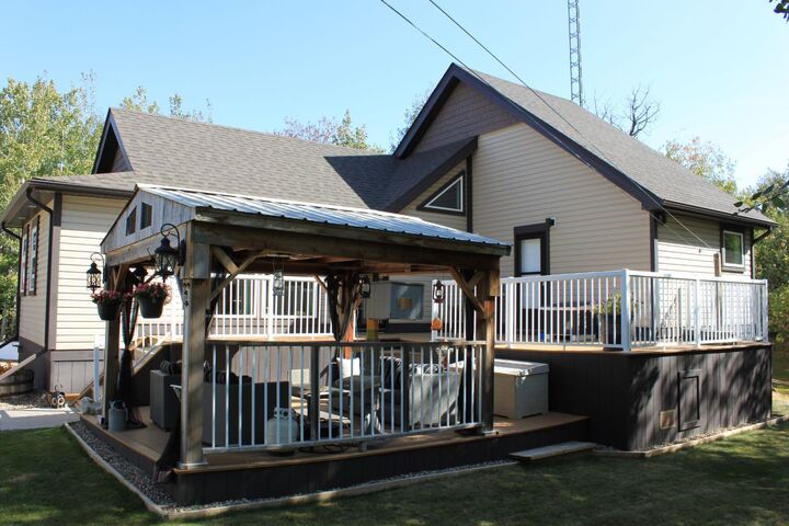 Property Photo:  3 Kaylee Crescent  AB T0C 3B0 