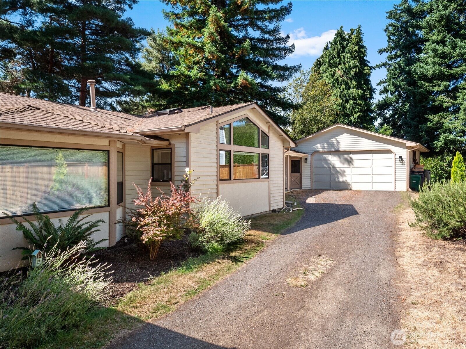 Property Photo:  1515  3rd Street  WA 98033 