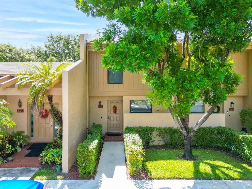 Property Photo:  1424 NW 97th Terrace 280  FL 33024 