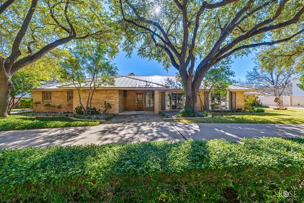 Property Photo:  2645 Vista Del Arroyo  TX 76904 