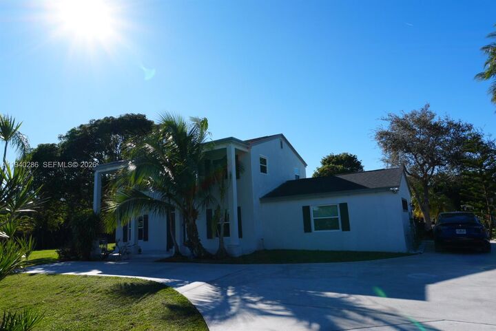 Property Photo:  7601 NW 82nd Ter  FL 33067 