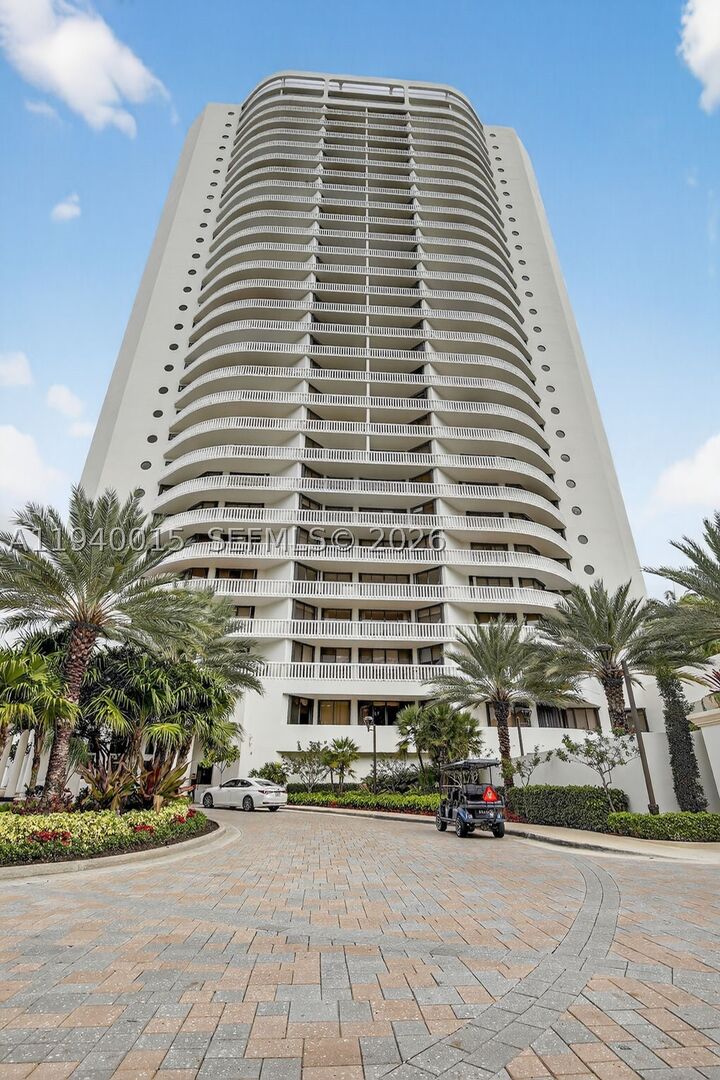 Property Photo: 3000 Island Blvd 502 FL 33160