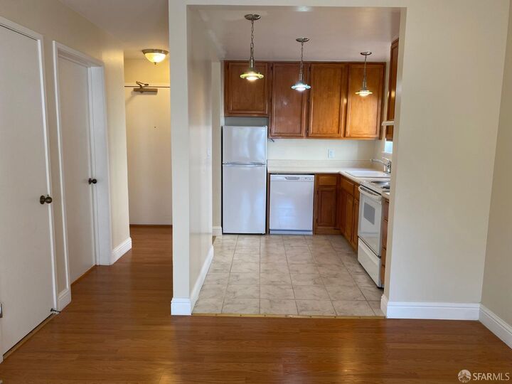 Property Photo:  2225 23rd Street 201  CA 94107 