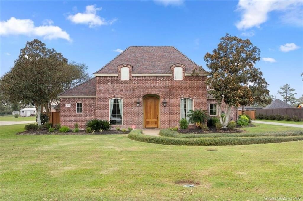 Property Photo: 218 Zinfandel Lane LA 70611