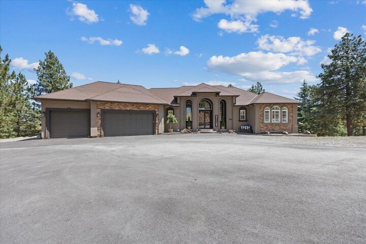 Property Photo:  7105 S Saddle Ridge Ln  WA 99016 