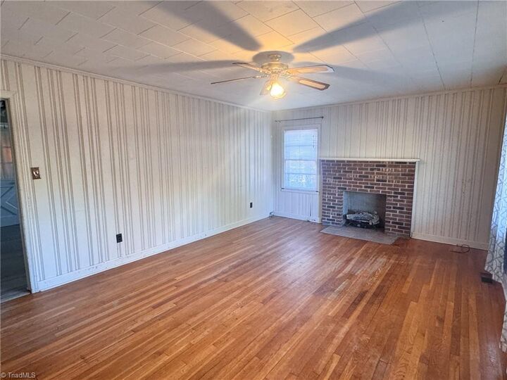 Property Photo:  2628 Windy Ridge Road  NC 28659 