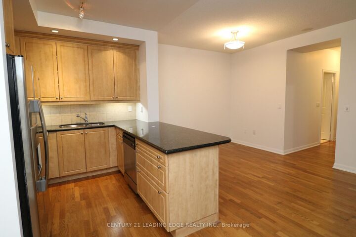 Property Photo:  21 Grand Magazine Street 509  ON M5V 1B5 