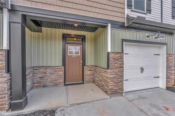 Property Photo:  409 Belgrove Way  SC 29640 