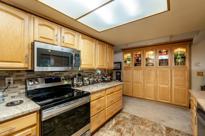 Property Photo:  607 Fullerton Avenue  WY 82834 