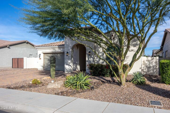 Property Photo:  9394 W Daley Lane  AZ 85383 