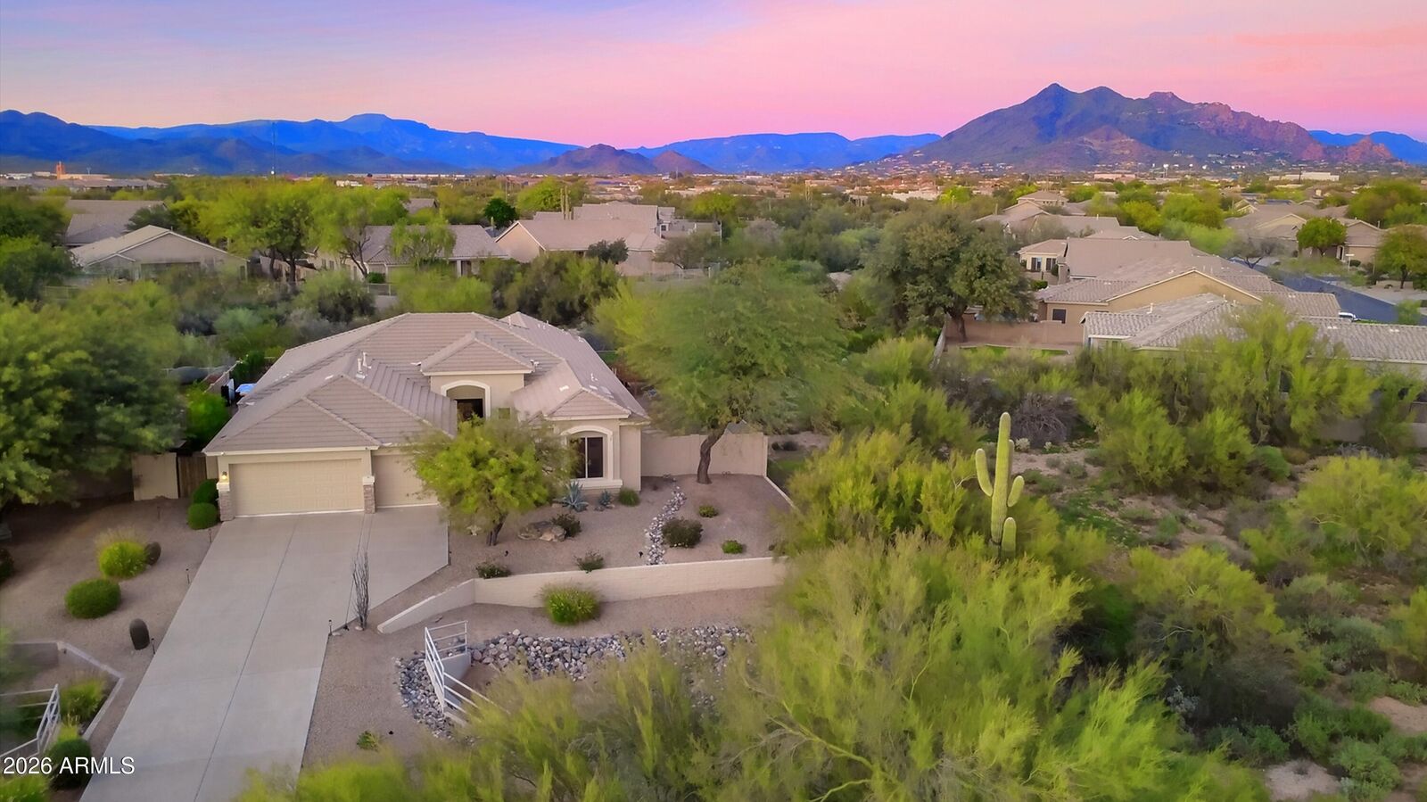 Property Photo: 5232 E Thunder Hawk Road AZ 85331