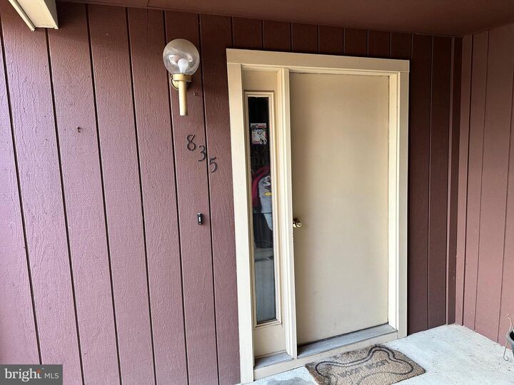 Property Photo: 835 Charlotte Way PA 17025