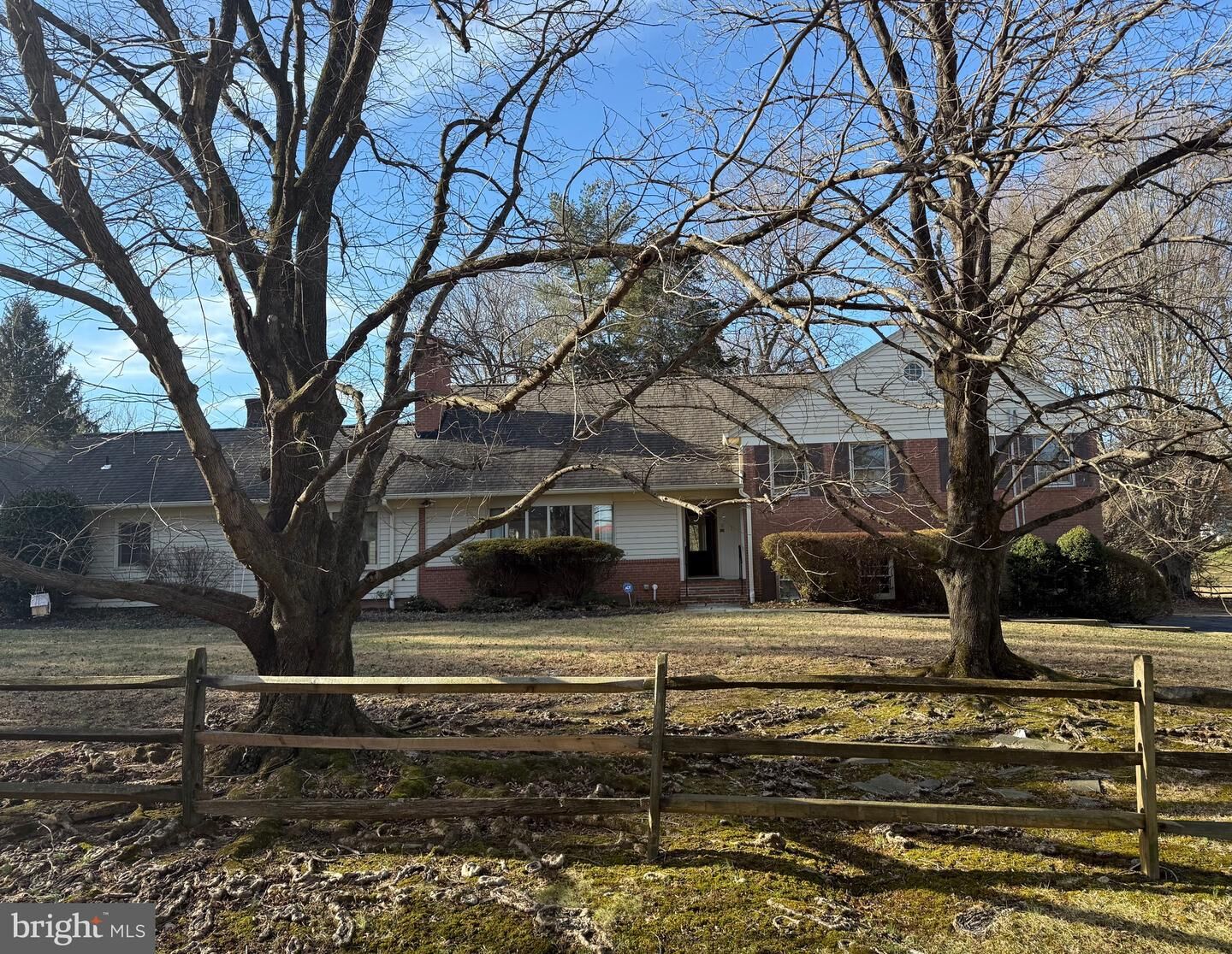 Property Photo:  10816 Fox Hunt Lane  MD 20854 
