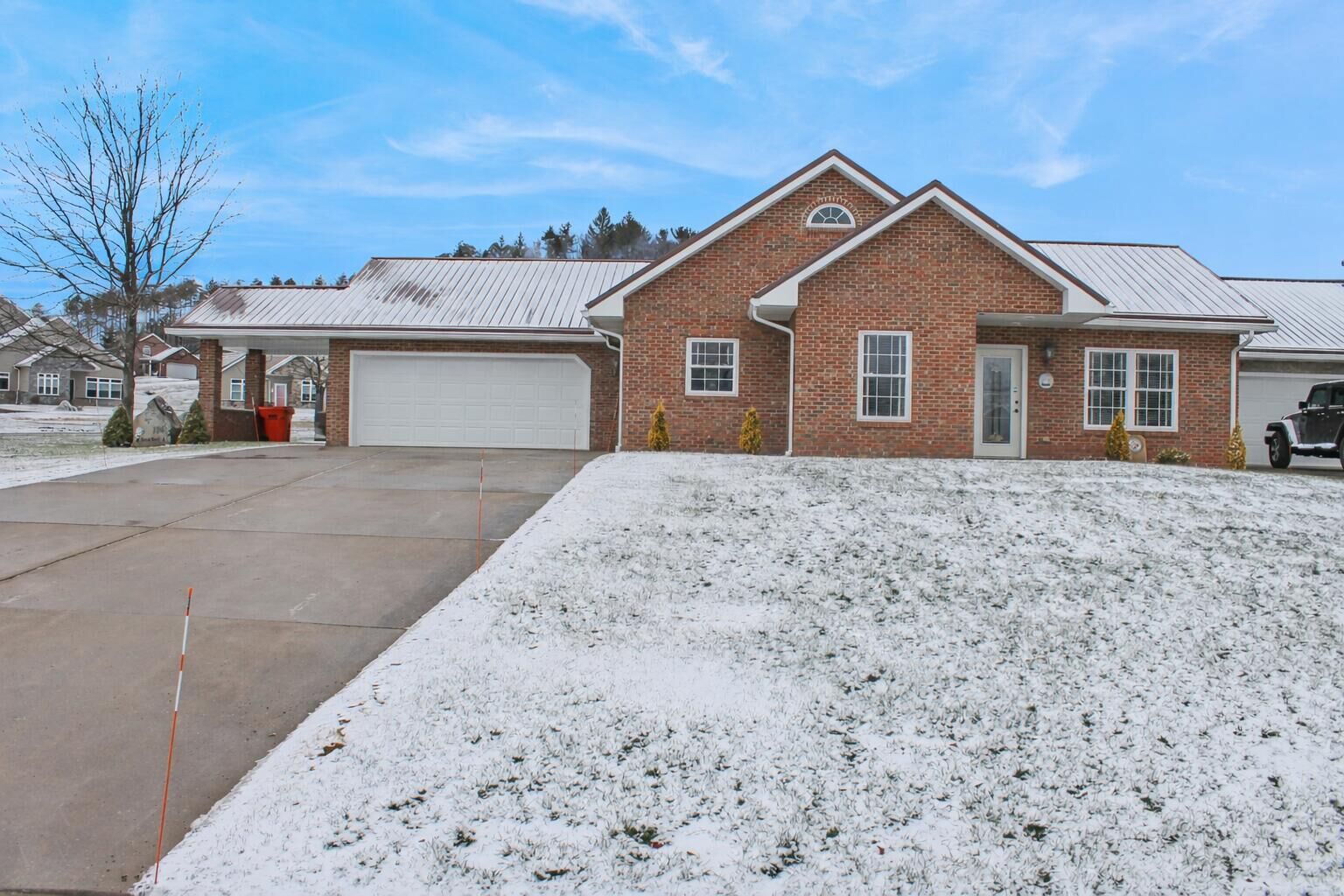 Property Photo:  124 Columbus Dr  PA 15767 